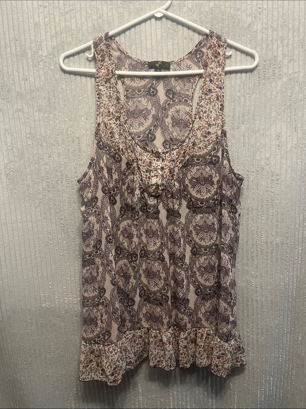G•21 Y2K Lightweight Printed Scoop-Neck Camisole in Lavender and Cream Large